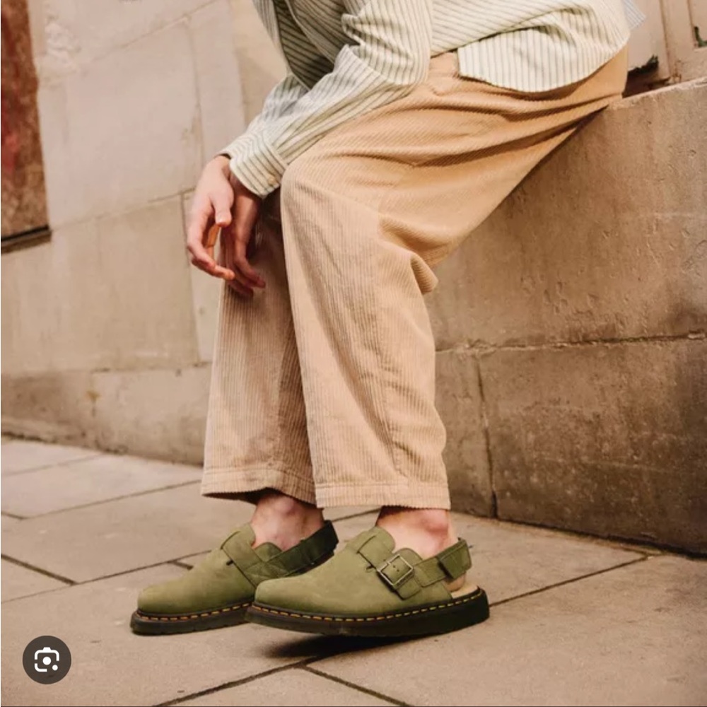 Dr. Martens Jorge II Dark Khaki Footwear - Picture 13 of 14